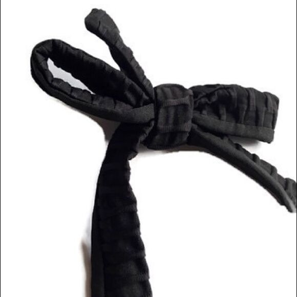 Black Honeycomb Pattern Halter Sports Bra Top - Picture 5 of 7